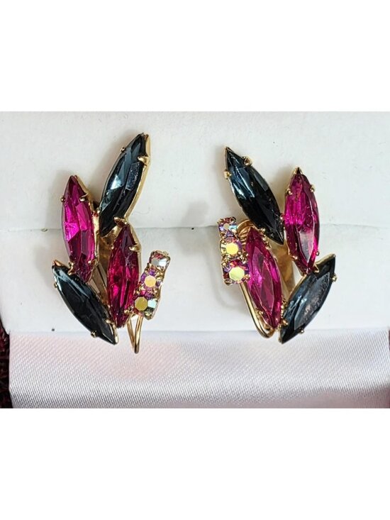 Jewelry - Vintage 1960s Rhinestone Cluster Clip-On Earrings